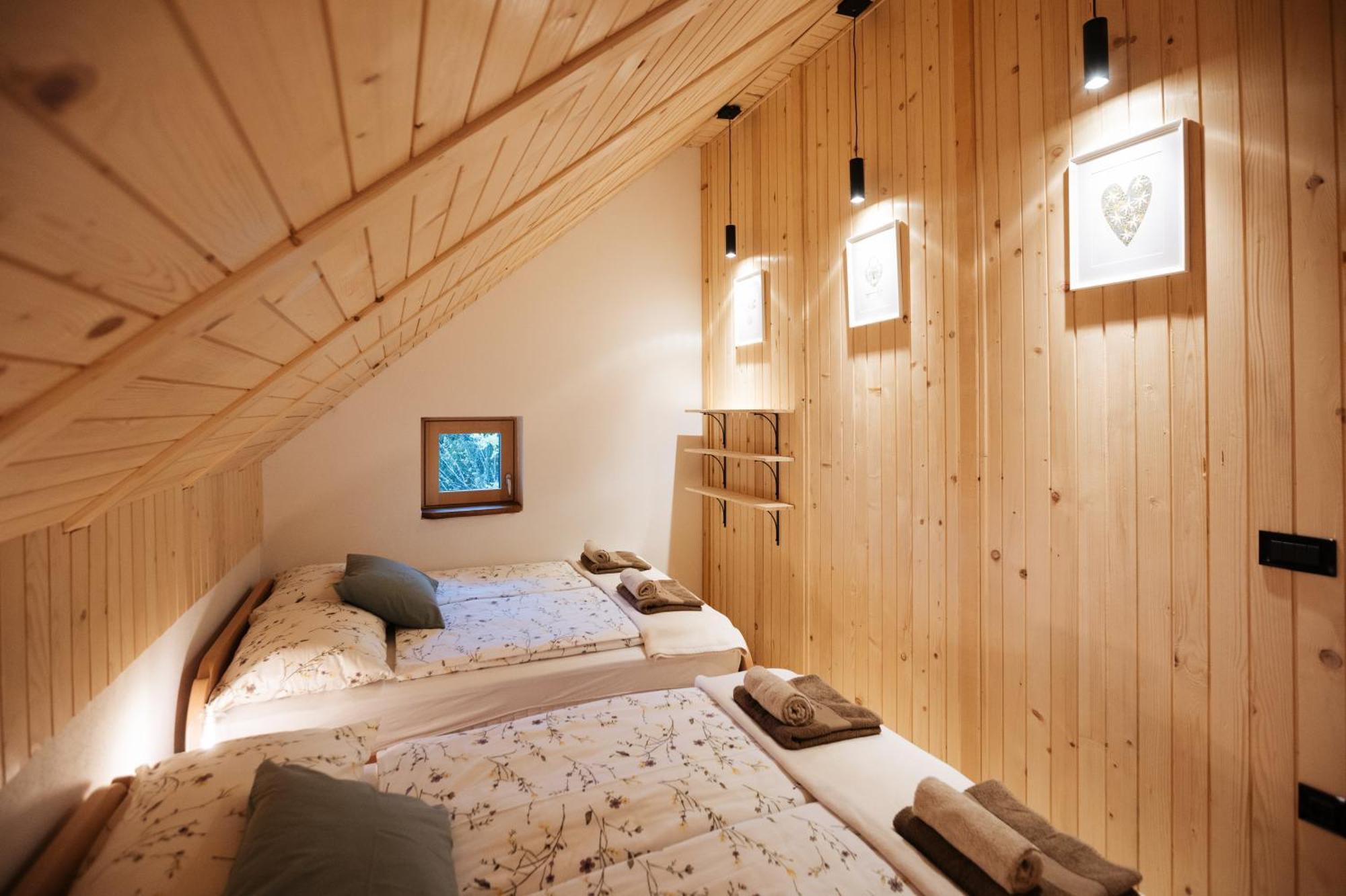 Alpine Cottage Golica Jesenice Eksteriør bilde